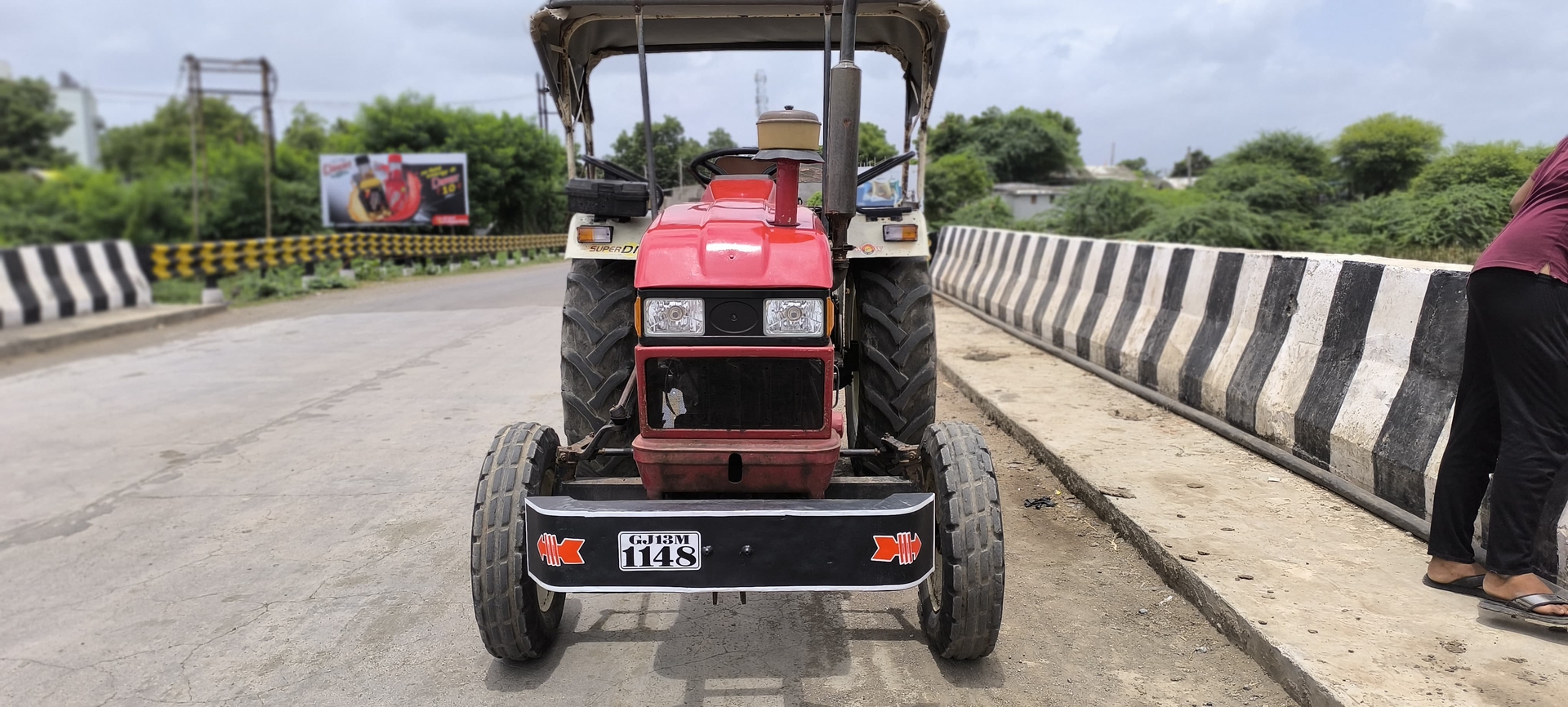 આઇશર 368 સૂપર ડિઆઇ વેચવા નું છે